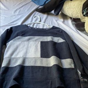 tommy hilfiger sweatshirt